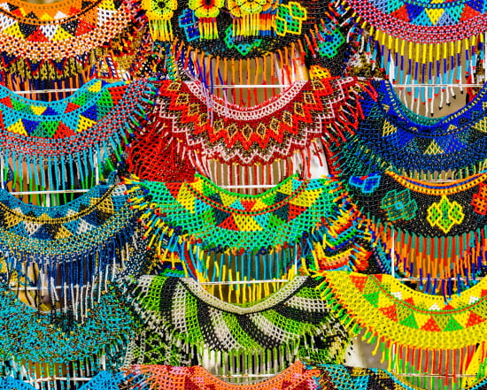 Collares de artesanía Huichol (México)